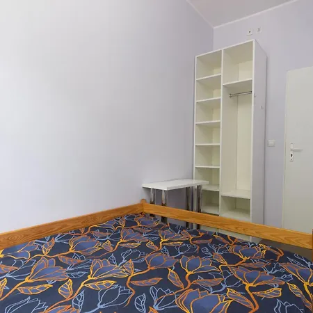 Najtansze Gorna 27 Hostel Lodž