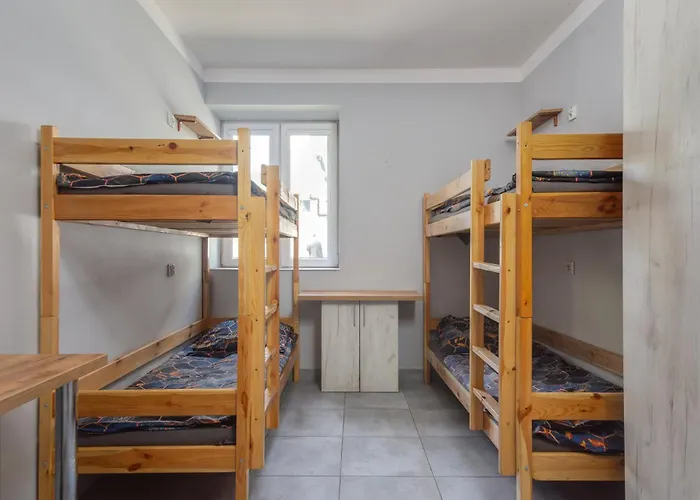 Albergue Najtańsze Górna 27 *